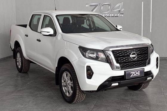 NISSAN FRONTIER 2.3 16V TURBO DIESEL SE CD 4X4 AUTOMÁTICO NISSAN FRONTIER 2.3 16V TURBO DIESEL SE CD 4X4 AUTOMÁTICO